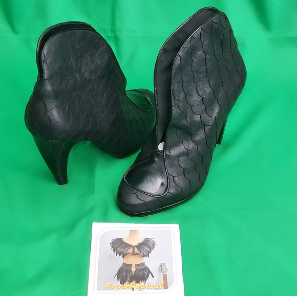 Diesel Embossed Ankle Booties - Picture 2 of 13